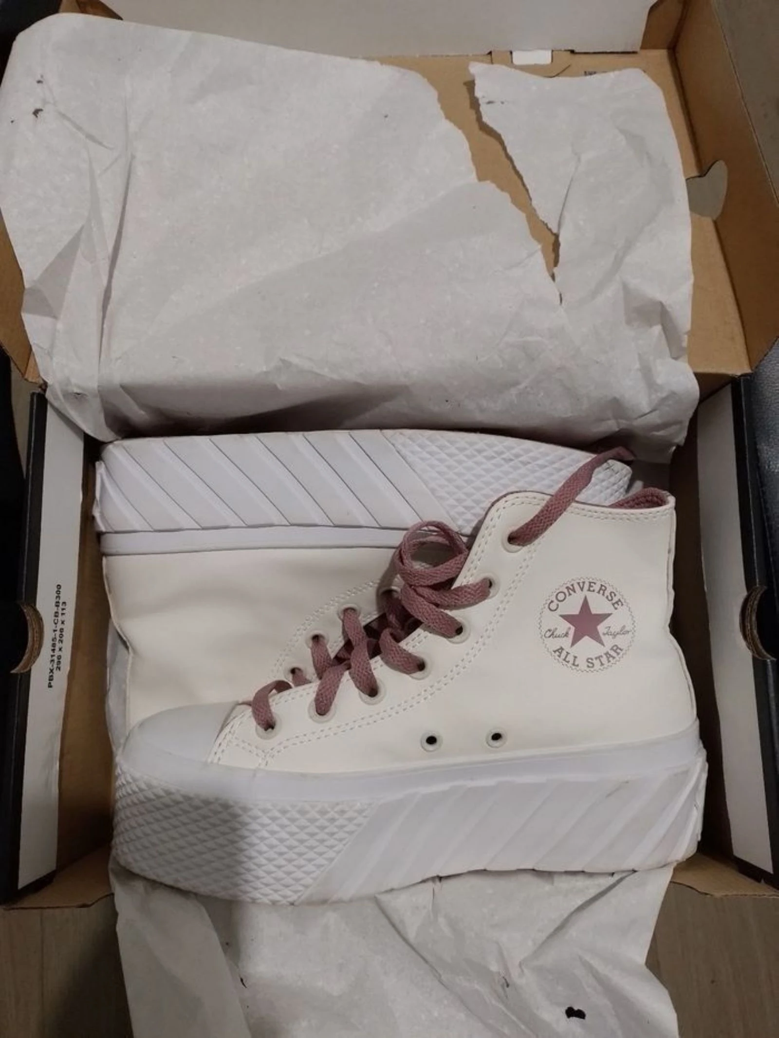 Converse  – photo 2